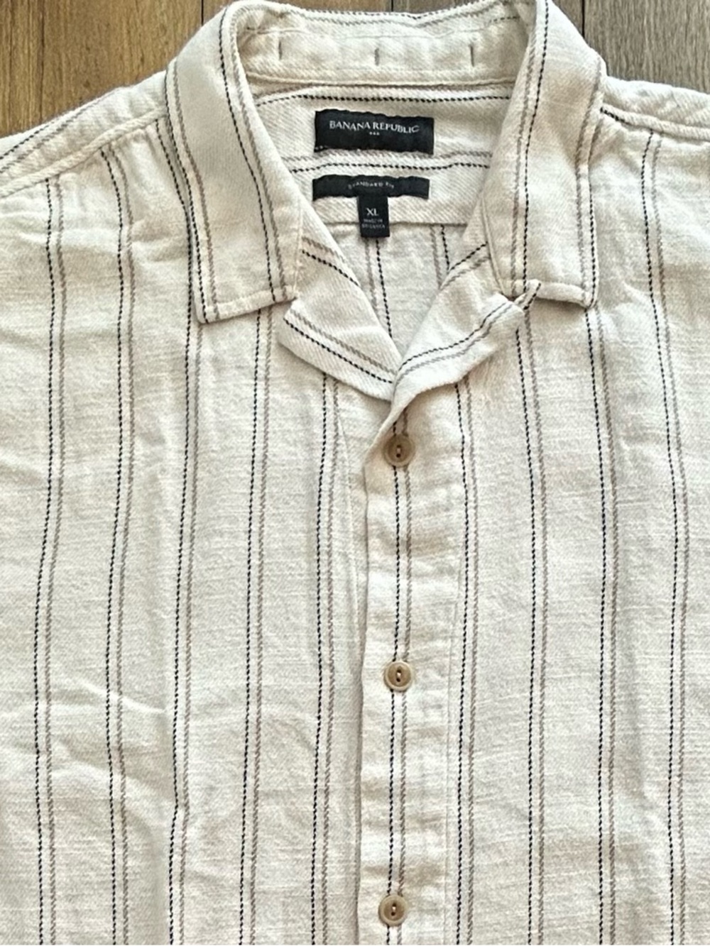 Banana Republic Short Sleeve Resort Wear Lightweight Button Down Shirt - Picture 2 of 15